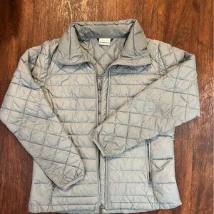 Medium women’s Columbia ultra thin puffer jacket